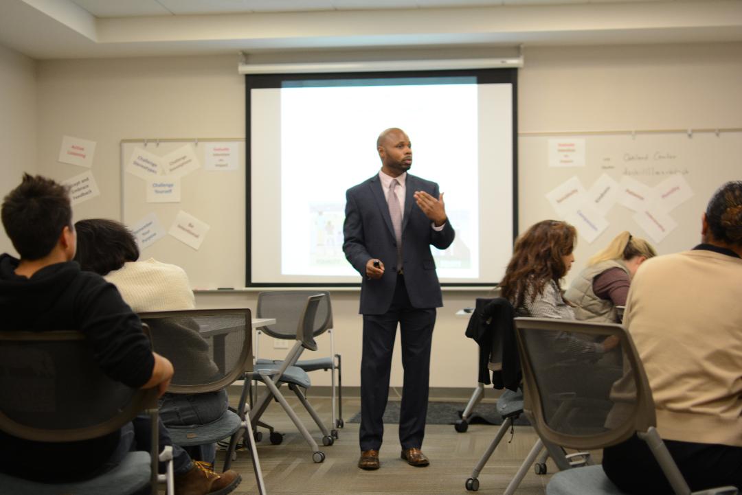 Dante D. King leading an institutional leadership training session.